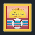 Cruise Wedding Personalisiert Gefallen Magnet<br><div class="desc">Ein romantischer Sonnenuntergang mit Blick auf das Kreuzfahrtschiff Magnet in quadratischer Form. Ein wunderbarer Gefallen für eine Kreuzfahrt Hochzeit. Dieser Magnet zeichnet sich durch einen romantischen und lebendigen Sonnenuntergang aus, der die digitale Kunst in einem Herzen von XG Designs NYC zeigt. Es ist eine einzigartige Gunst, Ihren Gästen zu danken...</div>