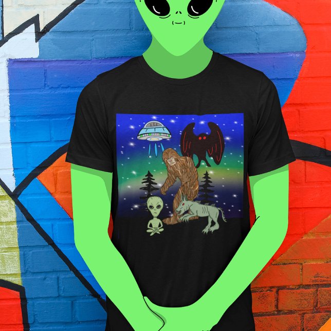 Cryptid Big Foot Alien Mothman UFO Chupacabra T-Shirt (Von Creator hochgeladen)