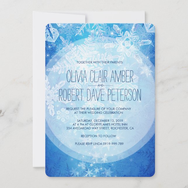 Crystal Icy Snowflakes auf Blue Winter Wedding Einladung (Vorderseite)