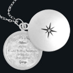 Crystal Wedding Anniversary Darling Ehefrau Neckla Medaillon<br><div class="desc">Stilvolle Kristallfunkel personalisierte Hochzeitsfeier für Darling Ehefrau.</div>