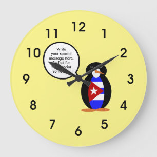 Cuban Flag Talking Ms. Penguin Große Wanduhr
