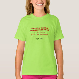 Cuisine familiale dans le T-shirt du parc