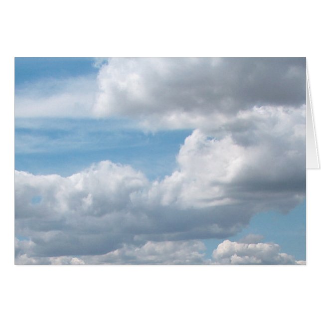 Cumulonimbuswolken gegen den blauen Himmel (Vorderseite (Horizontal))