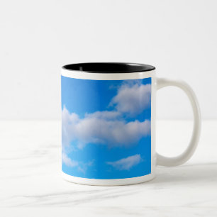 Cumuluswolken über der westlichen Antarktis Zweifarbige Tasse