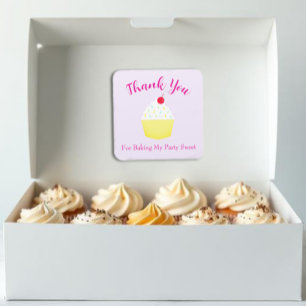 Cupcake-Backen-zum-Geburtstag Quadratischer Aufkleber