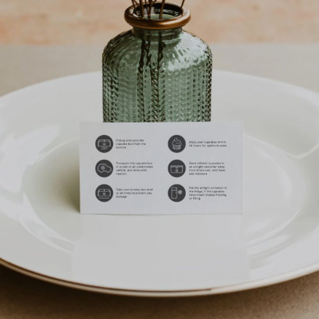 Cupcake Care Minimalist Flat Thank You Card Visitenkarte (Von Creator hochgeladen)