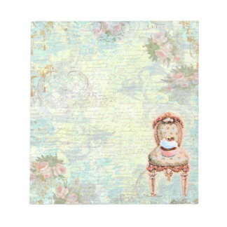Cupcake in rosa Stuhl Notizblock