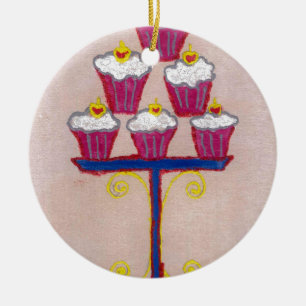 Cupcake-Kunstposter mit Kirsche und rosa Hintergru Keramik Ornament