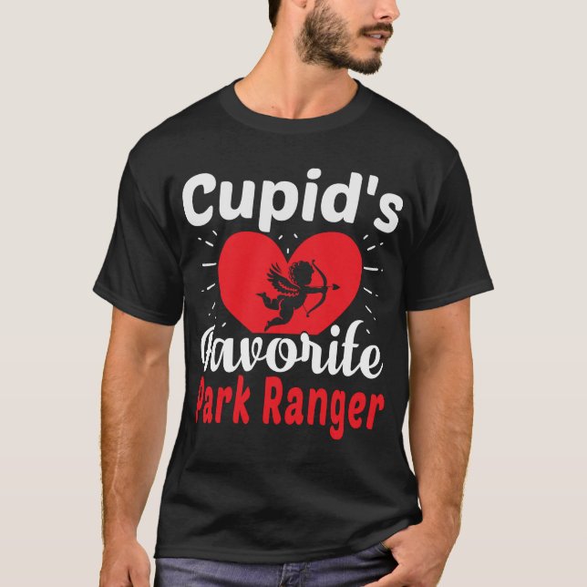 Cupid's Favorite Park Ranger Valentine's Day T-Shirt (Vorderseite)