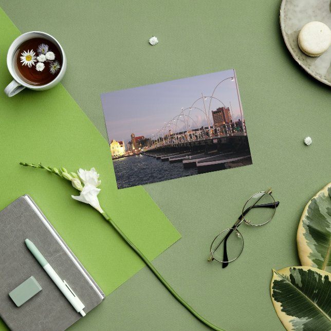 Curaçao Queen Emma Pontoon Bridge at Dusk Postkarte (Von Creator hochgeladen)