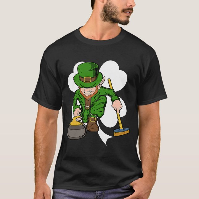 Curler Leprechaun St. Patrick's Day Curling T-Shirt (Vorderseite)
