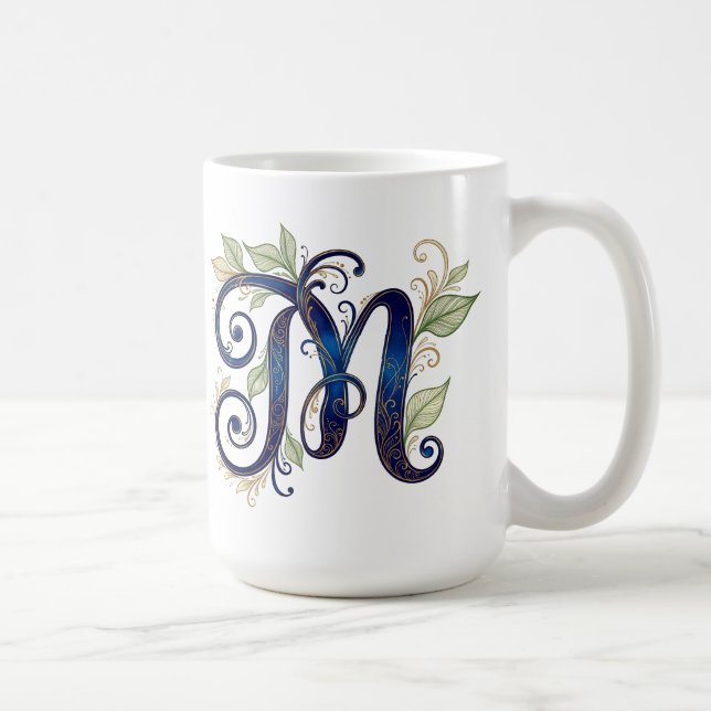 Cursive M – Elegant Blue & Gold Monogram Kaffeetasse (Rechts)