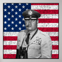 Curtis Lemay und die US-Flagge
