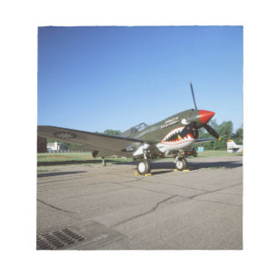 Curtiss P-40 Warhawk, auf der Minnesota CAF Air Sh Notizblock