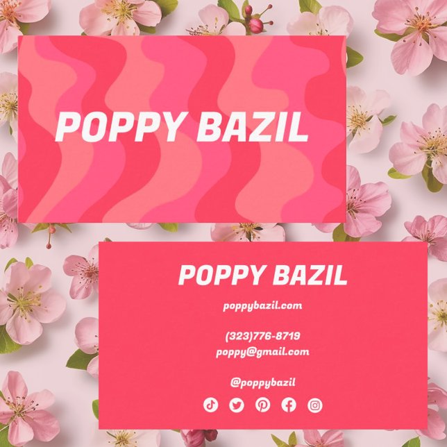 Curvy Wavy Stripes Minimalistisch Bright Pink Retr Visitenkarte (Wavy lines decorate these bright pink business cards with social media icons)