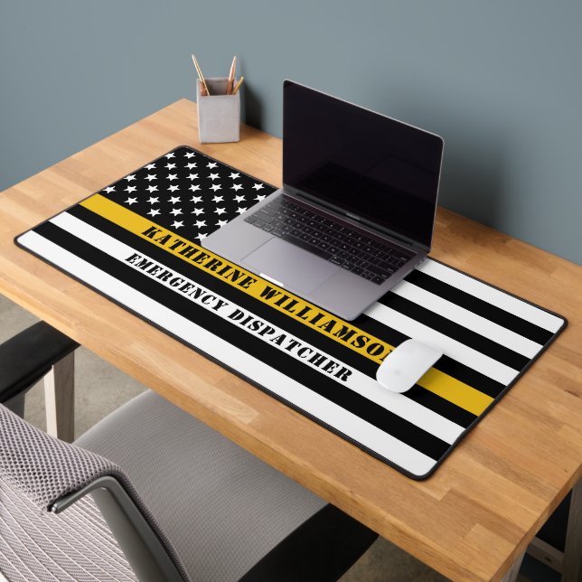 Custom 911 Dispatcher USA Flag Thin Gold Line Schreibtischunterlage (Büro 2)