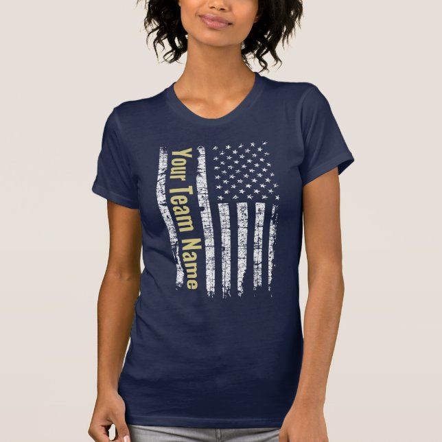 Custom American Flag Team Name Sports Mom  T-Shirt (Vorderseite)