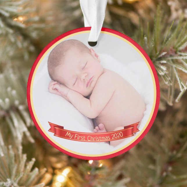 Custom Baby's First Christmas Red Banner Foto Ornament (Baum)