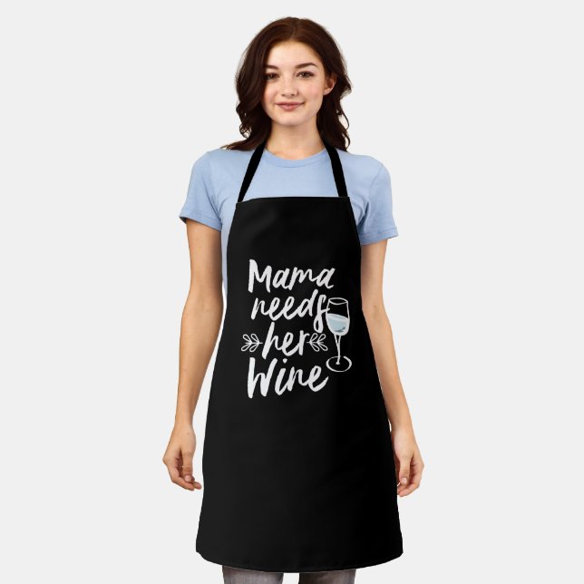 Custom Black Koch Mama braucht Wein Personalisiert Schürze (Getragen)