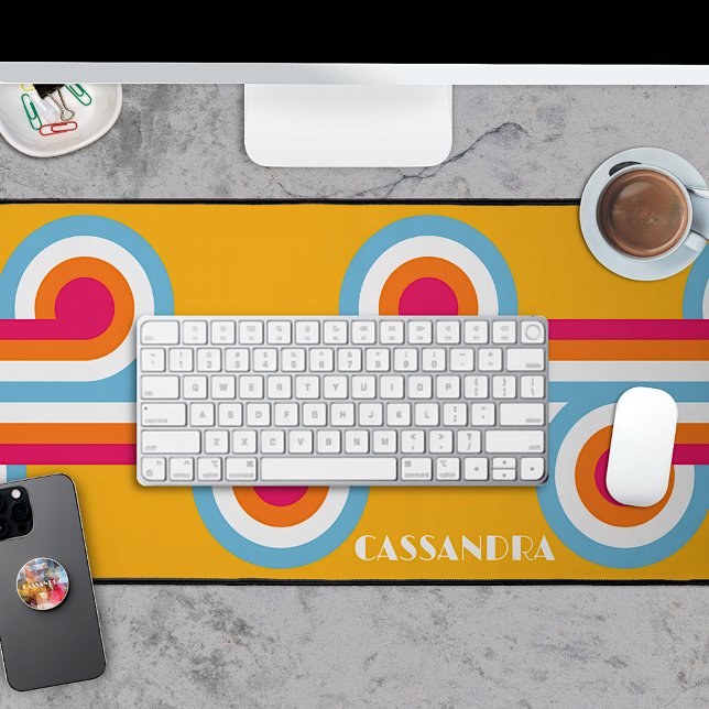 Custom Blue Orange Magenta Red Retro Art Muster Schreibtischunterlage (Von Creator hochgeladen)