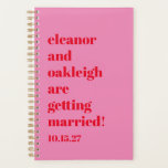 Custom Bold Fun Pink Red Chic Moderne Hochzeit Planer<br><div class="desc">Custom Bold Typografie Bright Pink und Red Chic Fun Moderner Hochzeitsplaner</div>