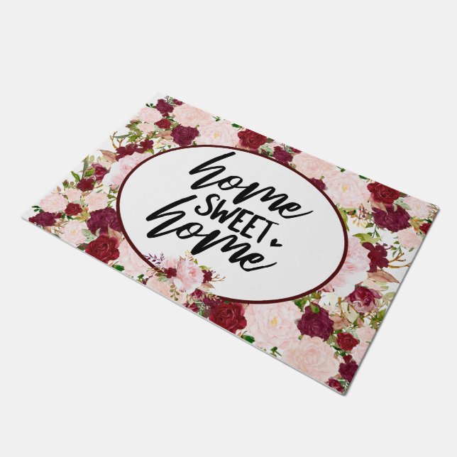 Custom Burgundy Floral Zuhause Sweet Zuhause Fußmatte (Schrägansicht)