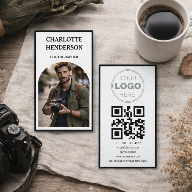 Custom Business Review QR Code Logo Visitenkarte (Minimalist QR Code Professional Design Business Card)