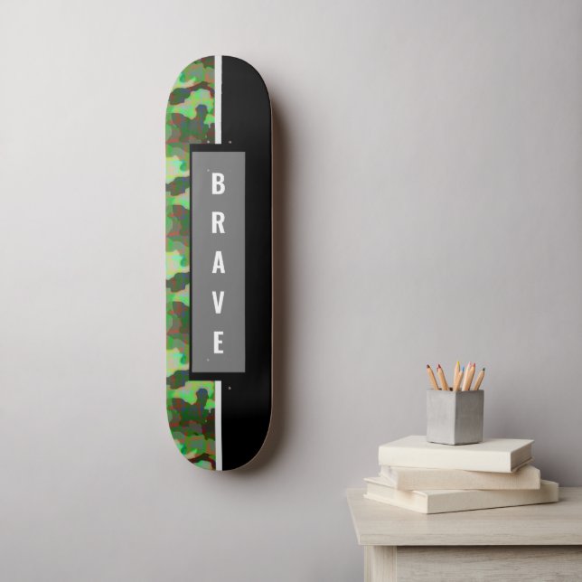 Custom Camouflage Skateboard (Wandkunst)