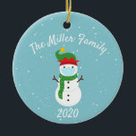 Custom Christmas Face Mask Snowman 2020 Keramik Ornament<br><div class="desc">Dieses Design entstand durch digitale Kunst, es kann in dem Bereich personalisiert sein, der durch das Ändern des Fotos oder das Hinzufügen eigener Wörter zur Verfügung gestellt oder angepasst wird. Kontaktieren Sie mich unter colorflowcreations@gmail.com , wenn Sie dieses Design für ein anderes Produkt haben möchten. Kaufen Sie meine originale abstrakte...</div>