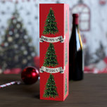Custom Christmas Tree Red Wine Geschenkbox Weinbox<br><div class="desc">Fügen Sie Ihren Text zu dieser festlichen Weihnachtsbaum gemusterte große Geschenkboxen. Geeignet für alle Arten von festlichen Weinen (und auch für Spirituosen)</div>