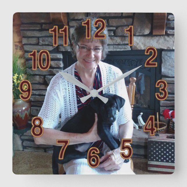 Custom Clock with Pictures Quadratische Wanduhr (Vorderseite)