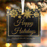 Custom Corporate Christmas Black Gold Snowflags Ornament Aus Glas<br><div class="desc">Chic Corporate Weihnachtsschmuck mit Happy Holidays geschrieben in elegantem goldenen kursiven Drehbuch unter einer schönen Grenze von Schneeflocken fallen auf ein modernes schwarzes Urlaubsdesign. Passen Sie dieses berufliche Urlaubsgeschenk mit Ihrem Firmennamen oder Firmennamen an.</div>