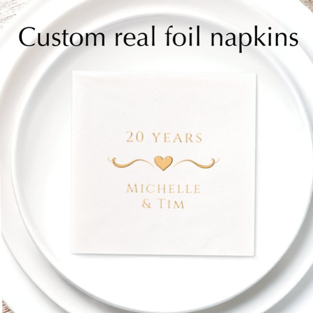 Custom Elegant Heart 20. Hochzeitstag Servietten Mit Folie (Add couples names and customize year of wedding anniversary for simple modern gold foil heart napkin)