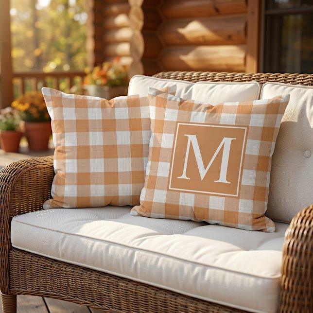 Custom Fall Pumpkin Orange Gingham Pattern Kissen (Von Creator hochgeladen)