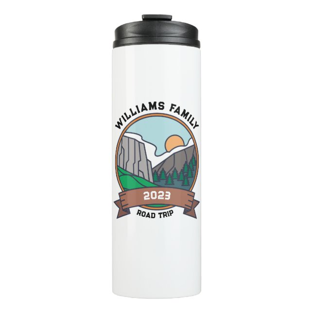 Custom Family Wiedersehen Road Trip Mountain Thermosbecher (Vorderseite)