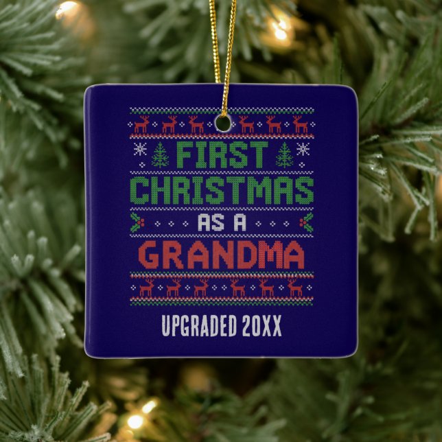 Custom FIRST CHRISTMAS AS GRANDMA Keramikornament (Baum)