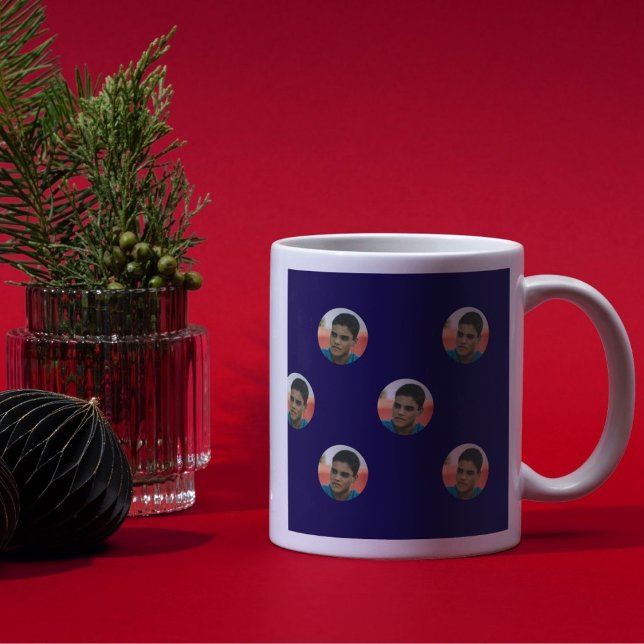 Custom Floating  Portrait with Bold Background Kaffeetasse (Von Creator hochgeladen)