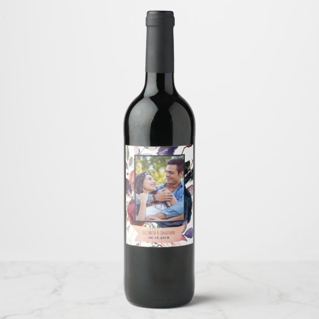 Custom Foto Burgundy Navy Floral Wedding Weinetikett (Vorderseite)