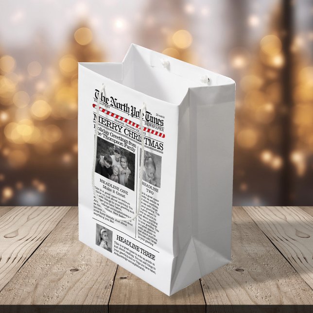Custom Foto Collage Whimsical Weihnachten Mittlere Geschenktüte (Merry Christmas whimsical photo newspaper gift bag. )