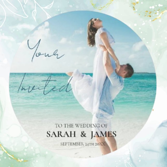 Custom Foto Modern Beach Hochzeit Runder Aufkleber (Create lasting memories with custom photo modern beach wedding stickers.  )