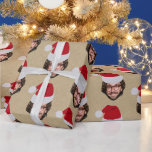 Custom Funny Christmas Weihnachtsmannmütze Face Fo Geschenkpapier<br><div class="desc">Ein lustiges personalisiertes Weihnachtsverpackungspapier mit Ihrem individuellen Foto. Dieses maßgeschneiderte Weihnachtsmannmütze- und Gesichtspackpapier-Design ist eine wunderbare Möglichkeit,  Ihre Geschenke und Geschenke personalisiert zu machen. Lustvolles und niedliches Weihnachtsgebäck mit kraftvollem Hintergrund. Passen Sie das Weihnachtsgesicht an und machen Sie Ihr eigenes lustiges Gesichtsverpackungspapier.</div>