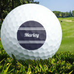 Custom Golfer Sports Classic Monogram Name Blue Golfball<br><div class="desc">Eigene Golfbälle beweisen, dass Sie das Loch in einem got haben! Klassisches Design mit einem individuelle Name oder Text bis zu zehn Zeichen in modernem Skript und einem doppelten Rahmen. Skript und Rahmen sind in Weiß auf einem dunkelblauen Hintergrund. Die Farbe von Hintergrund und Schriftart lässt sich mit dem Zazzle-Design-Tool-Bereich...</div>