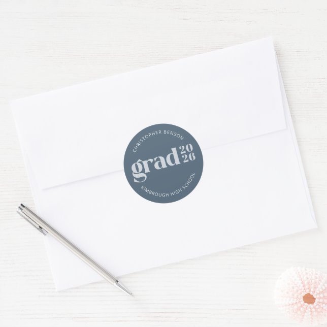 Custom Grad 2026 Slate Blue Graduation Seals Runder Aufkleber (Umschlag)