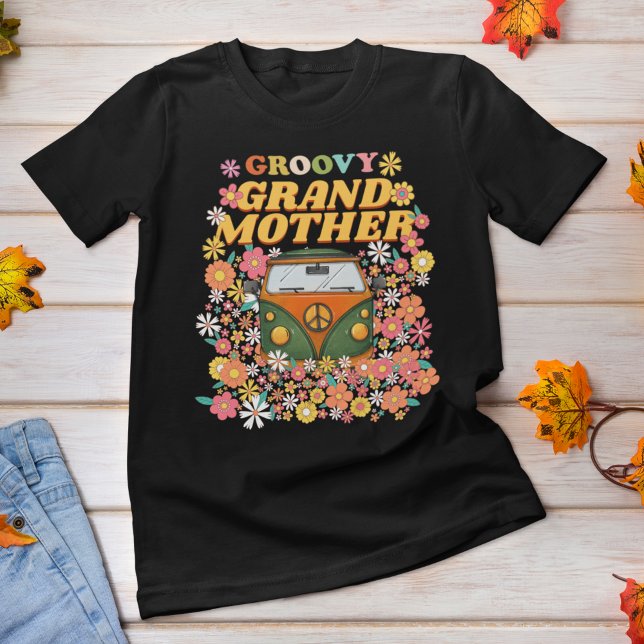 Custom Groovy Hippie Mama Grand Mother T-Shirt (Von Creator hochgeladen)