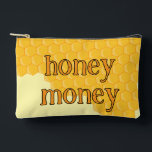Custom Honey Geld kleine Unternehmen Geld Zubehörtasche<br><div class="desc">Anpassen mit dem Design Tool! Vergessen Sie nicht,  Ihren Firmennamen und Ihre Website/Ihr Handle auf der Rückseite hinzuzufügen. Diese Tasche wurde für diejenigen entwickelt,  die ihren Honig auf den Bauern Markt,  Festivals,  etc. verkaufen und einen sicheren Ort brauchen als HONEY GELD.</div>