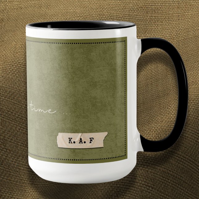 Custom Initial Moss Green Forest Storyteller Mug (Créateur téléchargé)