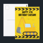Custom Kids Construction Vehicle Happy Birthday Postkarte<br><div class="desc">Cooler Sonderbagger Happy Geburtstagskarte für ein Kind, das gelbe Baufahrzeuge in schwarz und gelb Liebe. Fun Fahrzeug Design für einen kleinen Jungen, der Lieben von Autos und LKWs. Passen Sie den Namen Ihres Kindes unter dem schwarz-gelben Warnband an.</div>