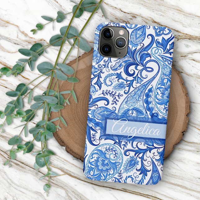 Custom Light Dark Blue White Floral Paisley Art iPhone Hülle (Von Creator hochgeladen)