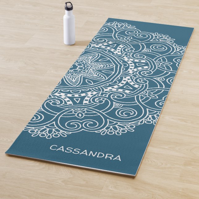 Custom Mandala Art Pattern on Dark Aquamarin Blue Yogamatte (Beispiel)