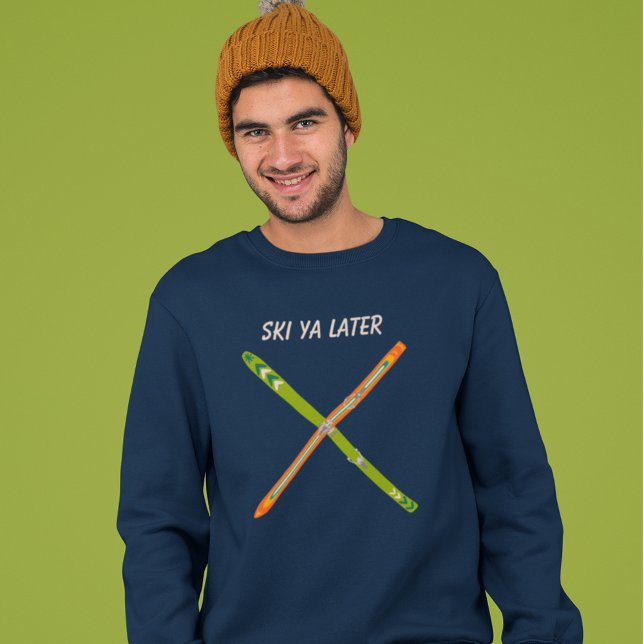 Custom Message Vintage Skis Graphic Sweatshirt (Von Creator hochgeladen)